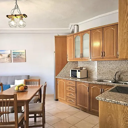 In With Sea View 296 Apartman